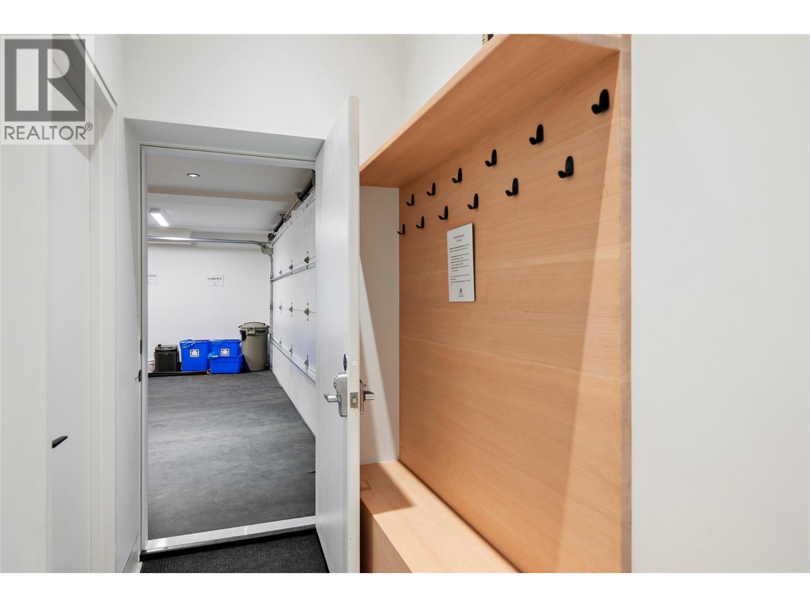 1950 Sidmouth Road, Revelstoke