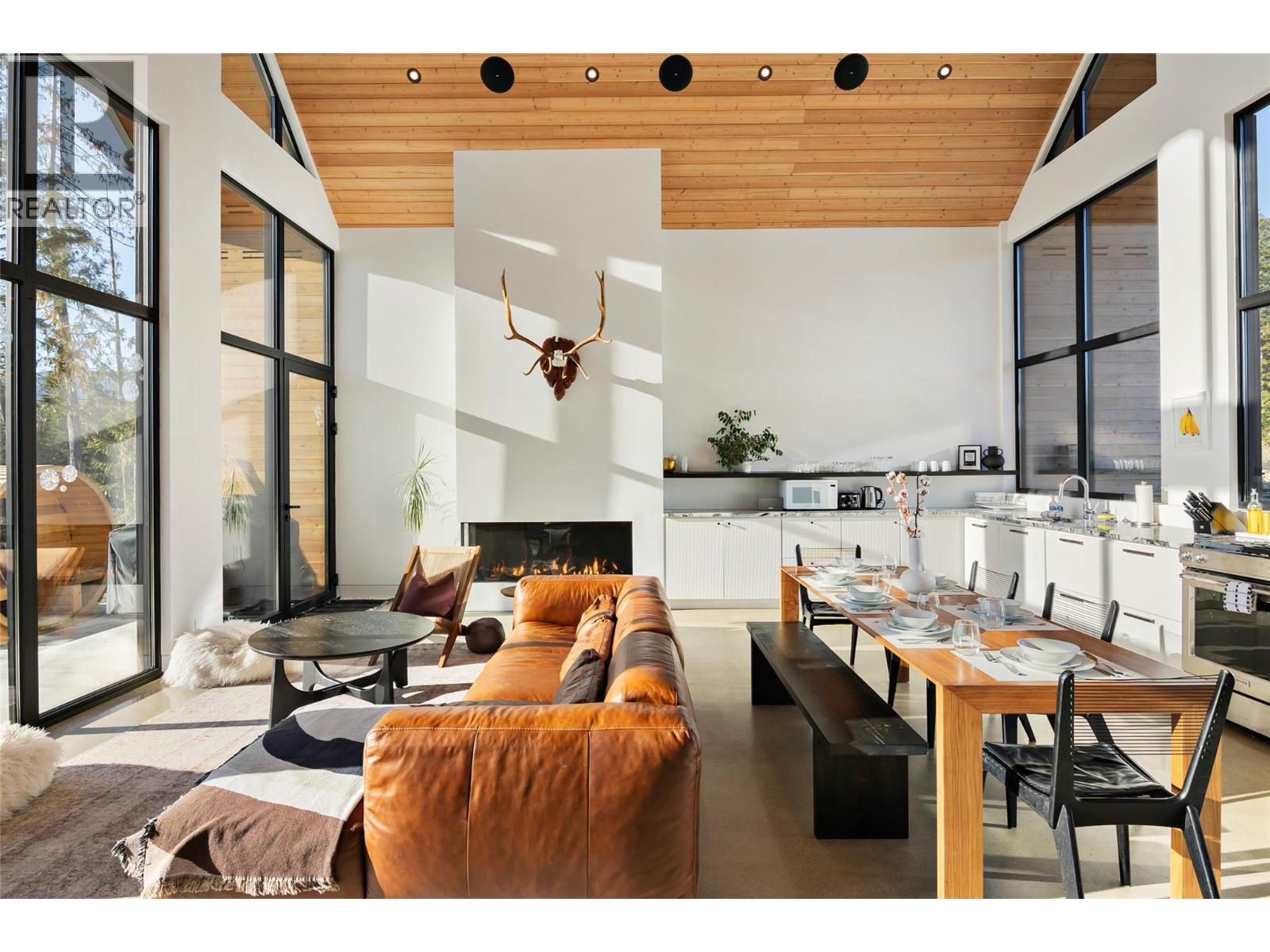 1950 Sidmouth Road, Revelstoke