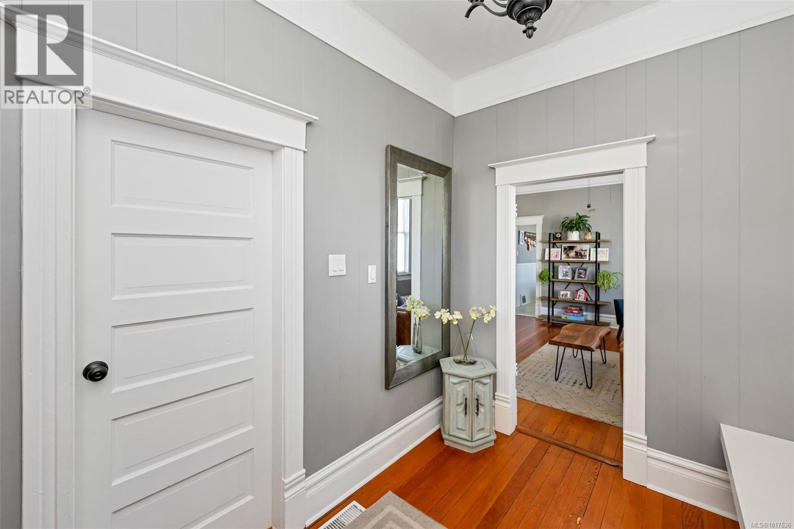 838 Princess Ave, Victoria