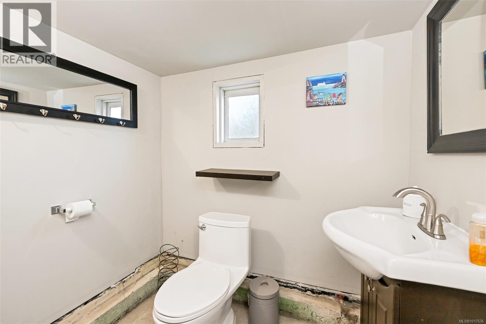 838 Princess Ave, Victoria