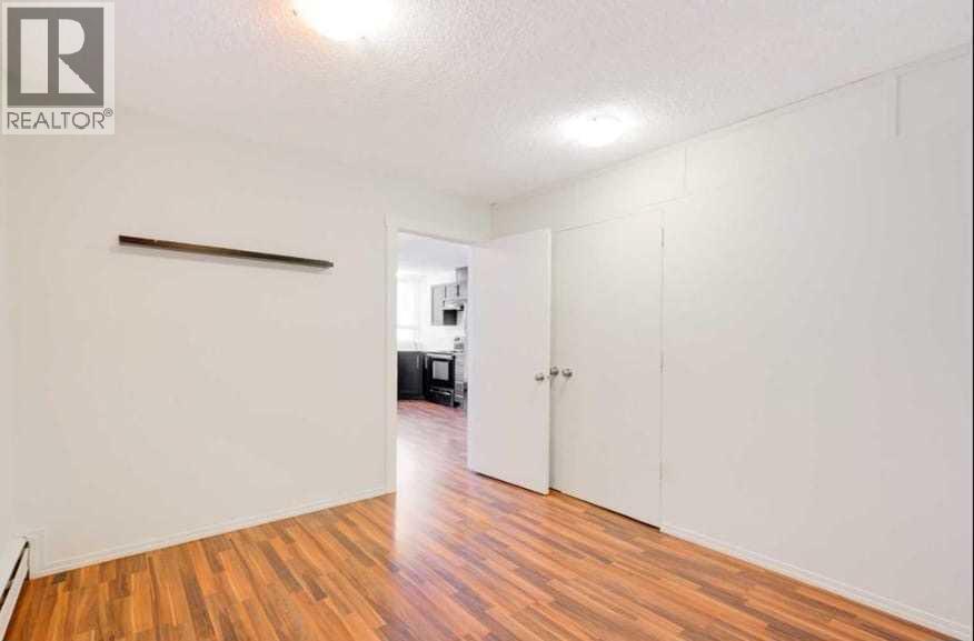 Single Family House for Sale in    Avenue SW Sunalta Calgary 