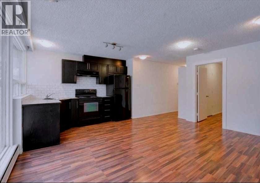 Single Family House for Sale in    Avenue SW Sunalta Calgary 