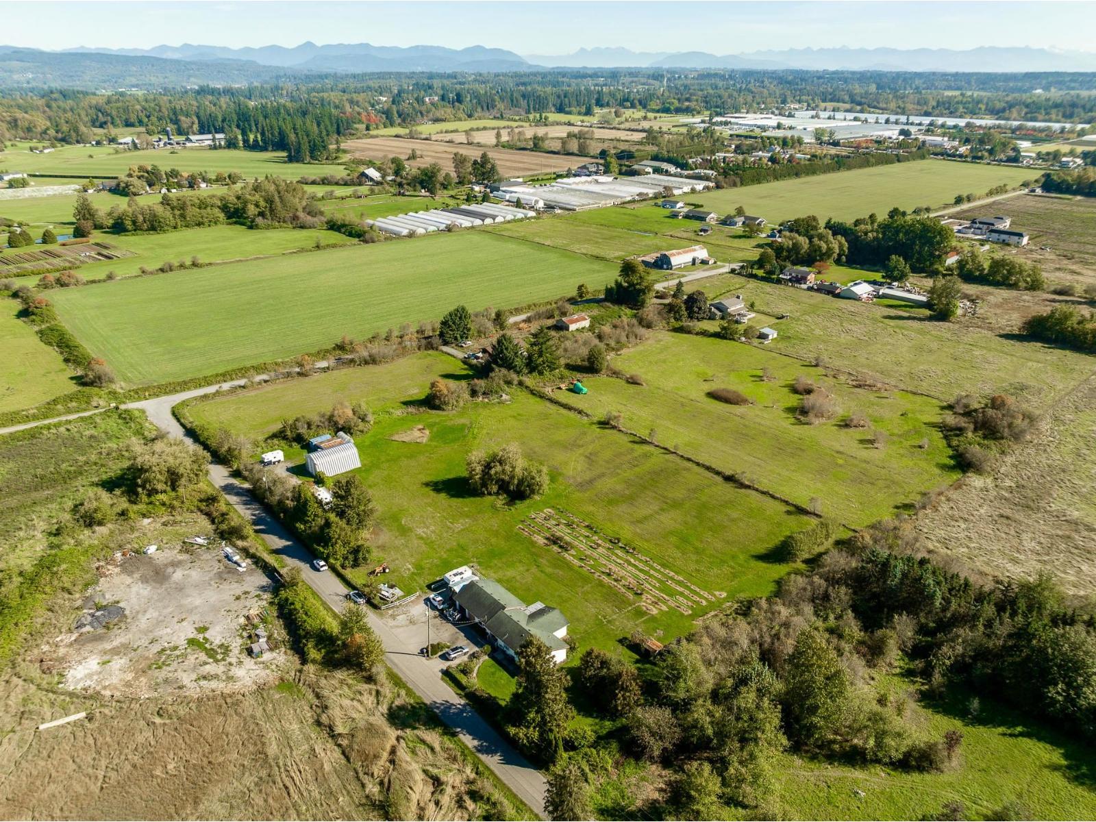 7256 SMITH CRESCENT, Langley