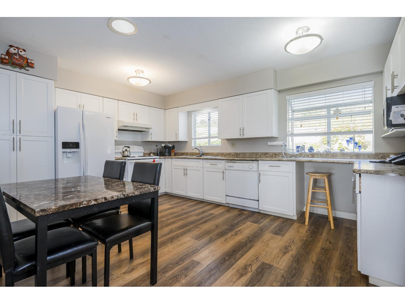 7256 SMITH CRESCENT, Langley