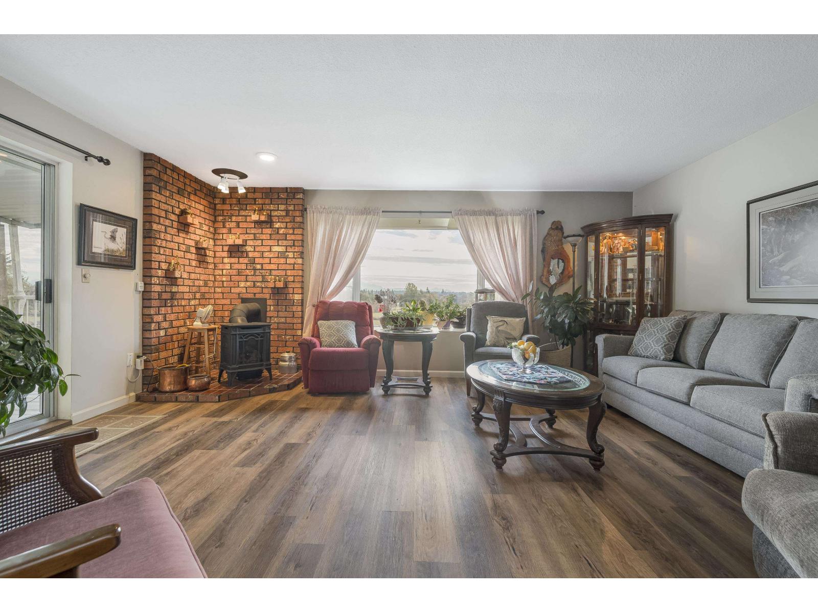 7256 SMITH CRESCENT, Langley