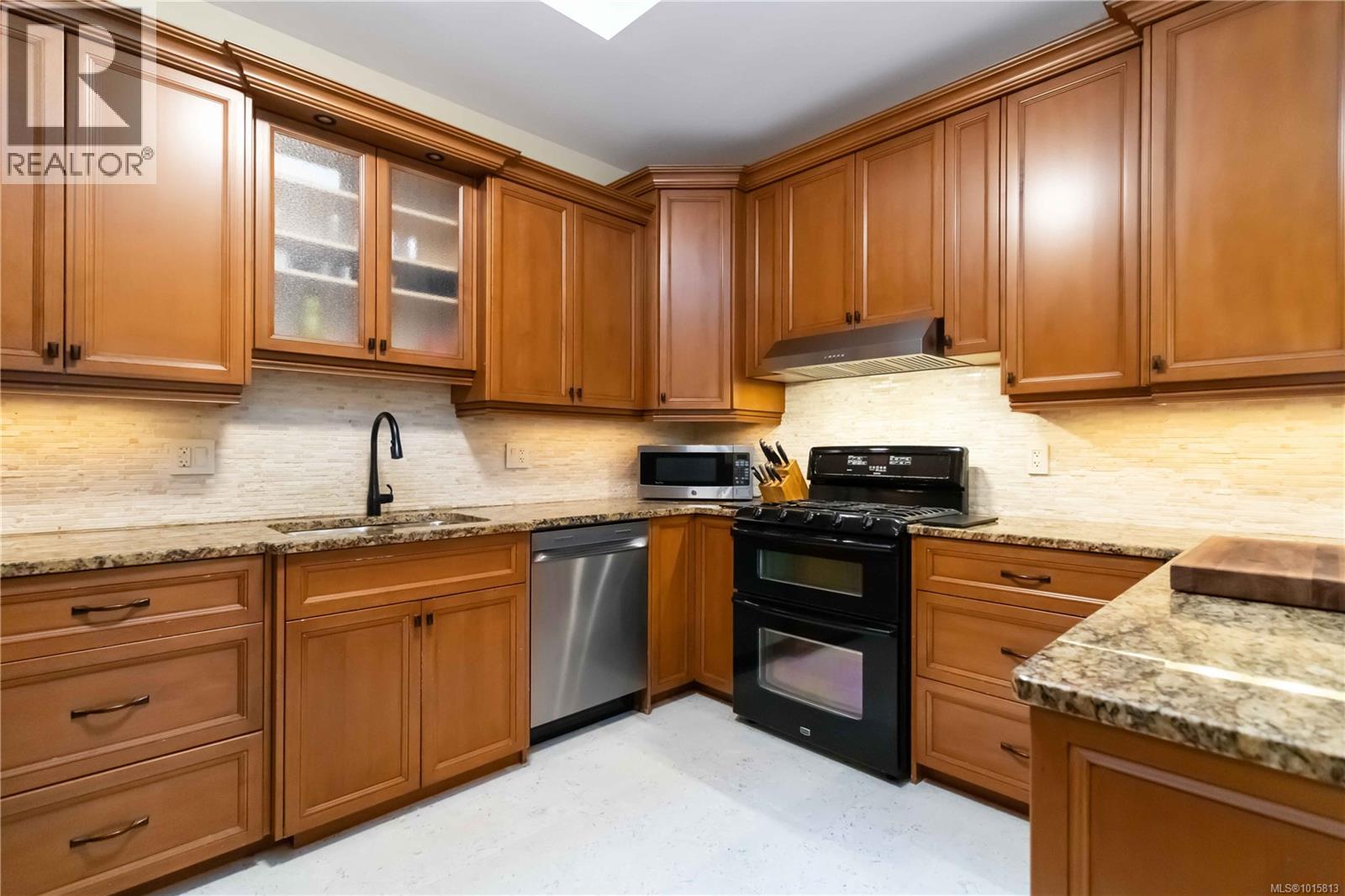 1440 Kangaroo Rd, Metchosin