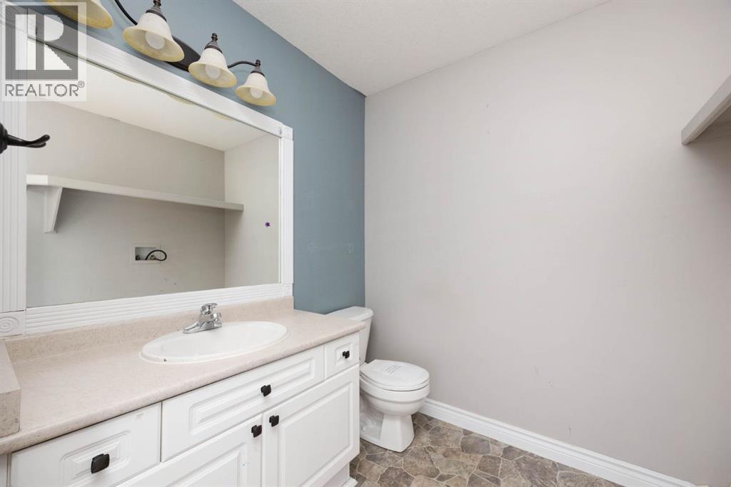 109 Coles Bay, Fort McMurray