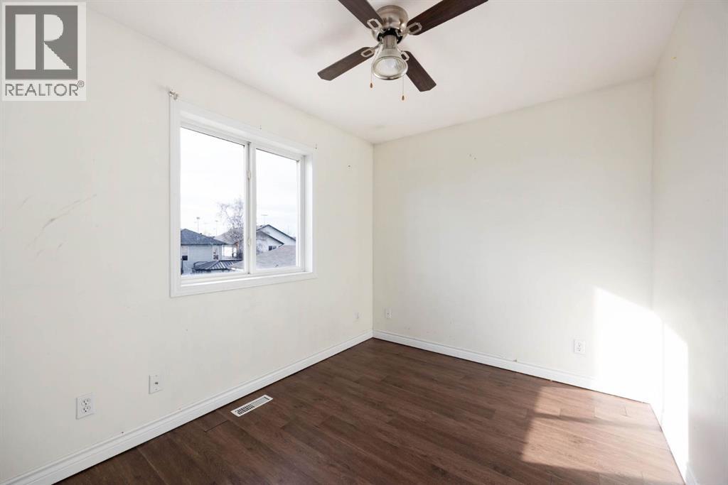 109 Coles Bay, Fort McMurray