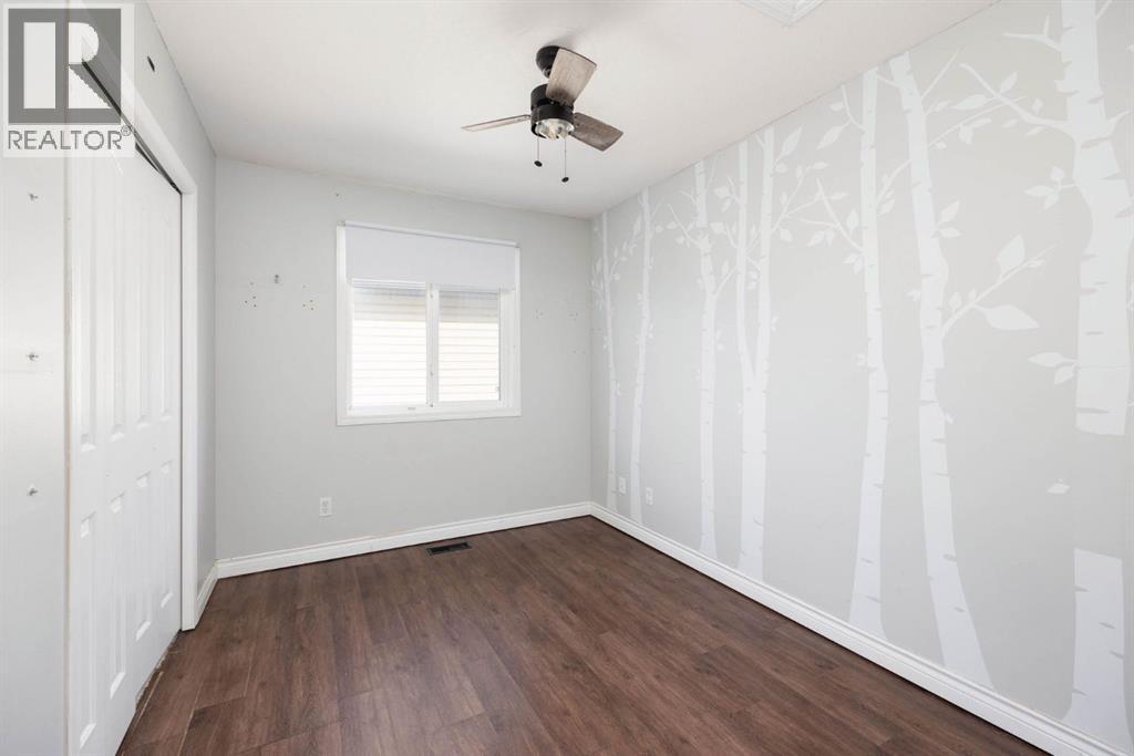 109 Coles Bay, Fort McMurray
