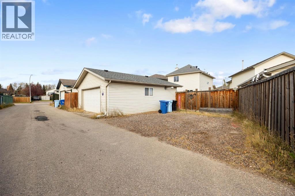 109 Coles Bay, Fort McMurray
