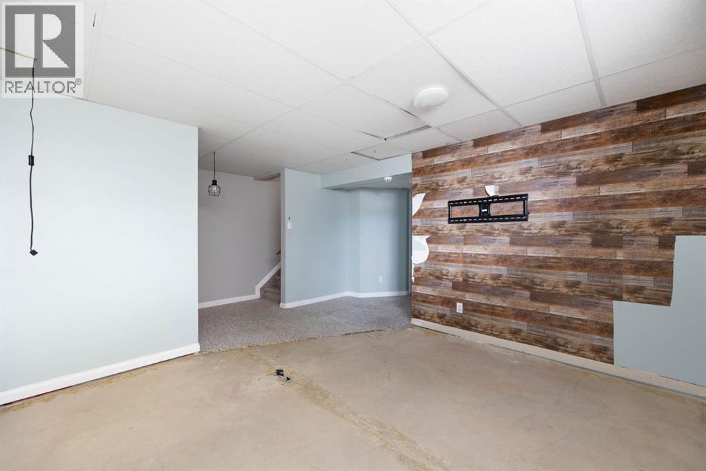 109 Coles Bay, Fort McMurray