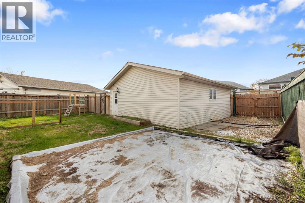 109 Coles Bay, Fort McMurray