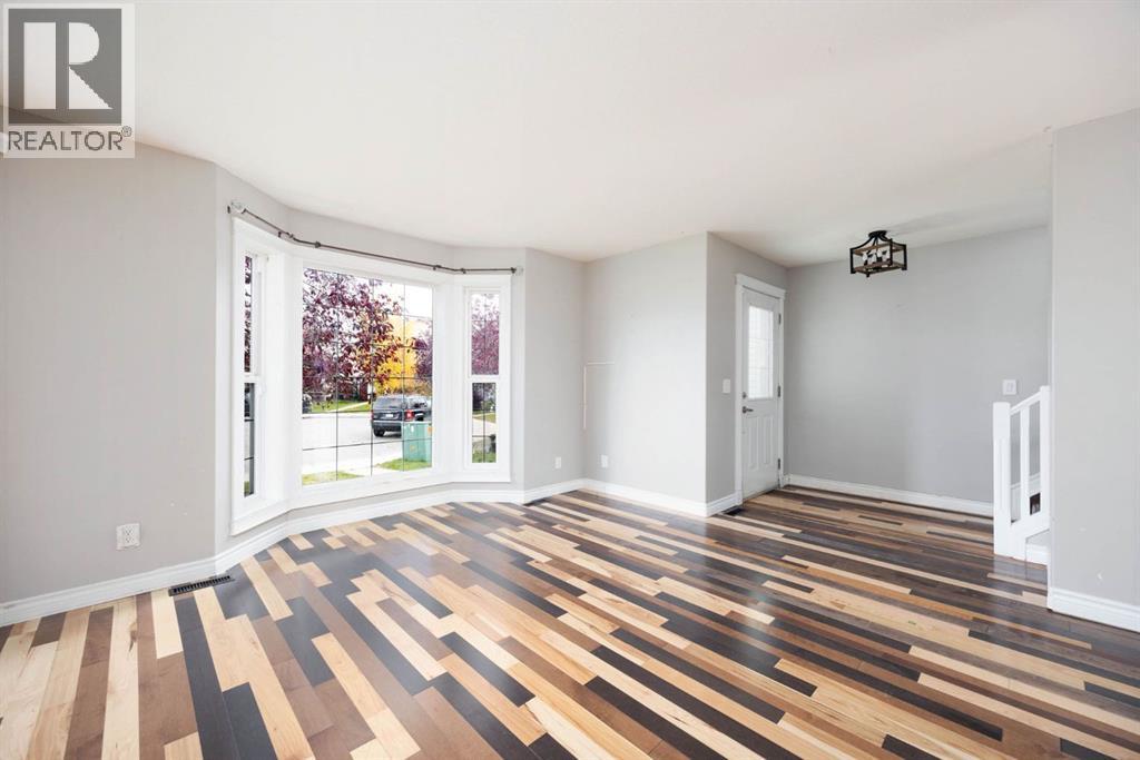 109 Coles Bay, Fort McMurray