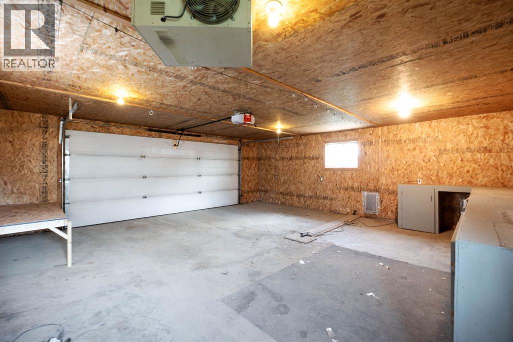 109 Coles Bay, Fort McMurray