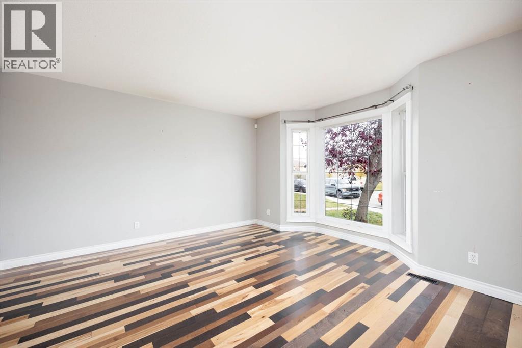 109 Coles Bay, Fort McMurray