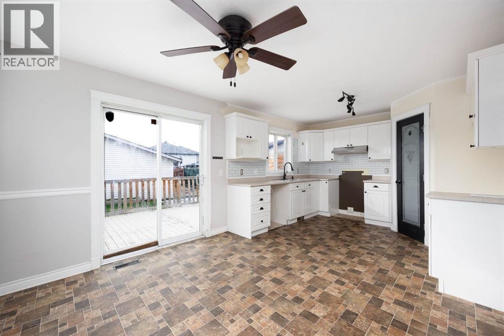 109 Coles Bay, Fort McMurray