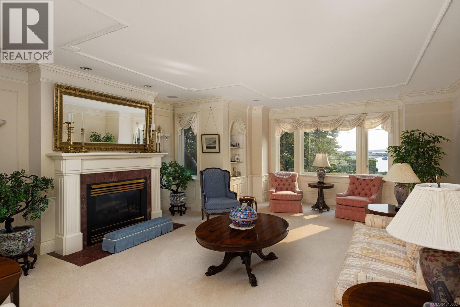  1580 Beach Drive, Oak Bay