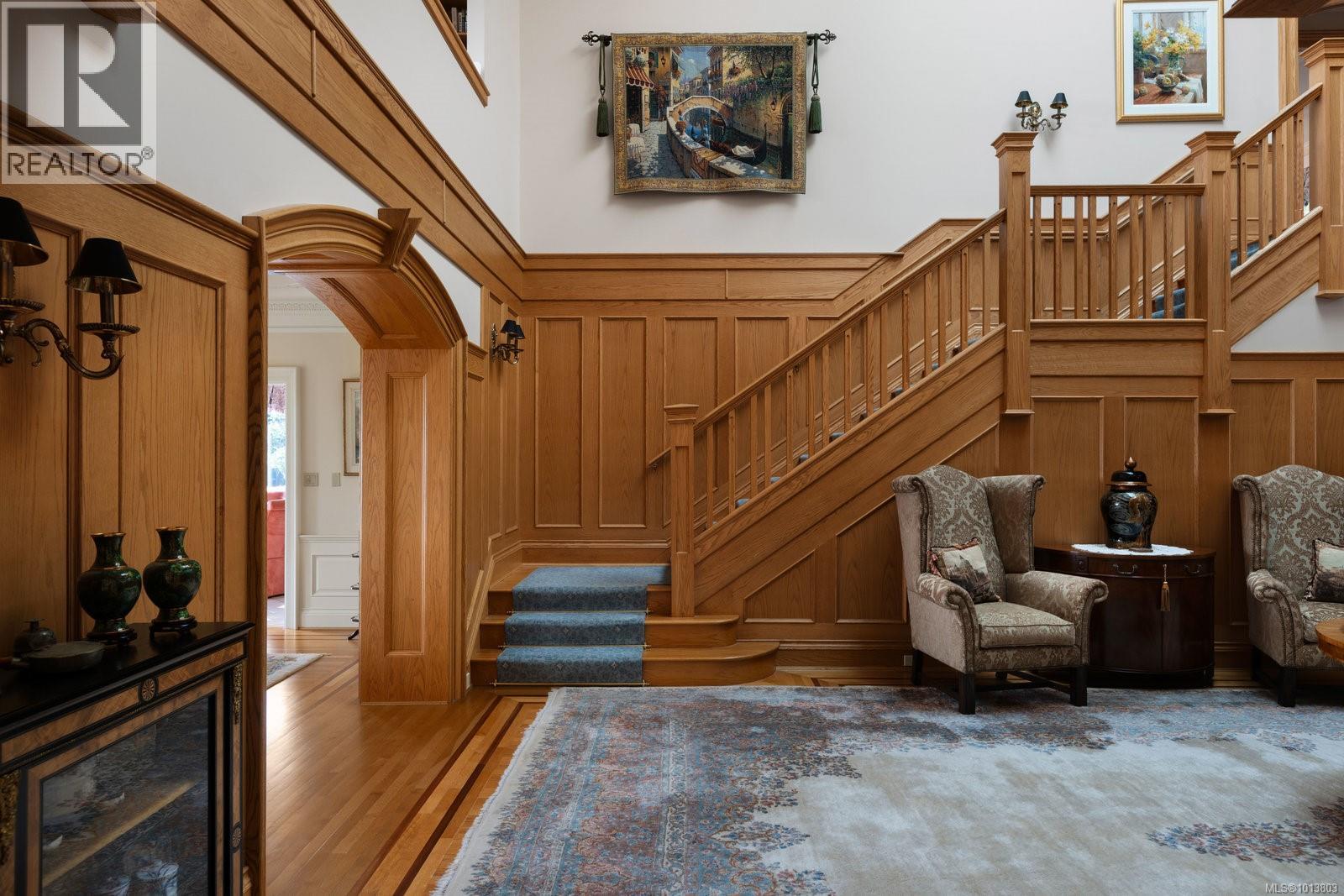  1580 Beach Drive, Oak Bay