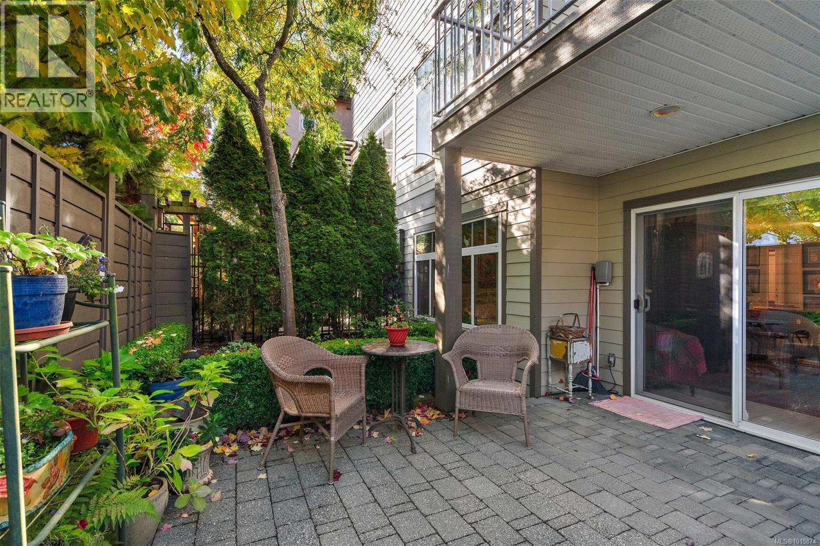  9715 Second Street, Sidney