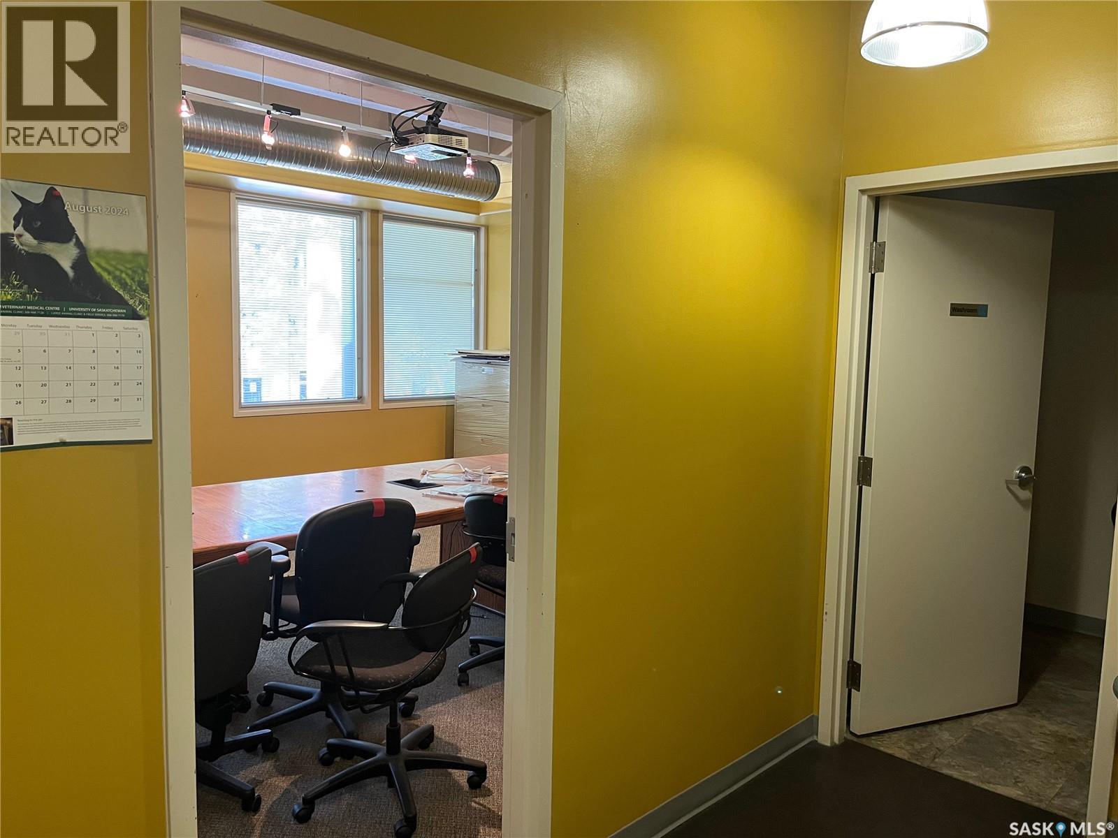 2nd Floor 250 2nd AVENUE S, Saskatoon — photo 2