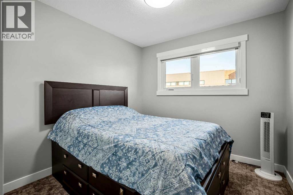 Single Family House 4 Level for Sale in  Pinemill Way NE Pineridge Calgary 