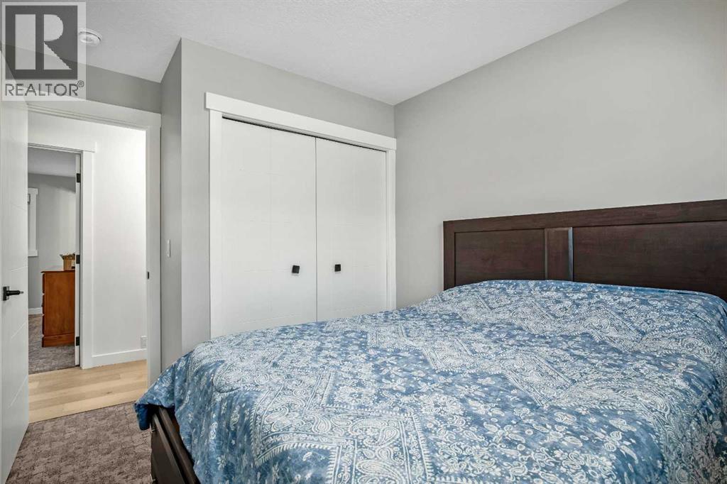 Single Family House 4 Level for Sale in  Pinemill Way NE Pineridge Calgary 