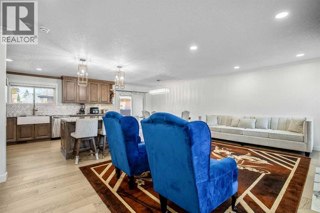 Single Family House 4 Level for Sale in  Pinemill Way NE Pineridge Calgary 