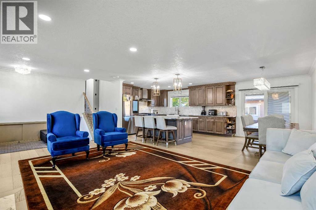 Single Family House 4 Level for Sale in  Pinemill Way NE Pineridge Calgary 