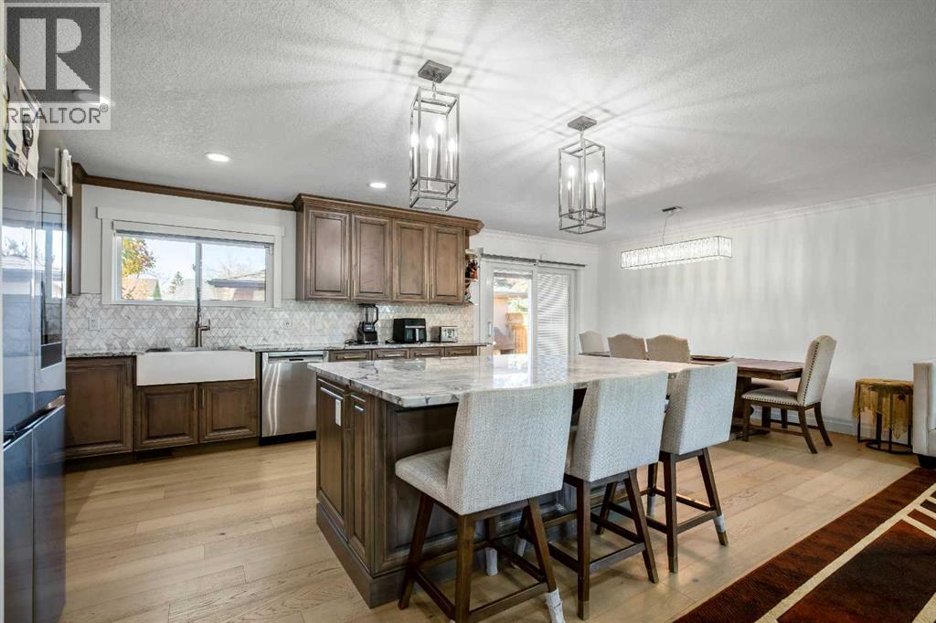 Single Family House 4 Level for Sale in  Pinemill Way NE Pineridge Calgary 
