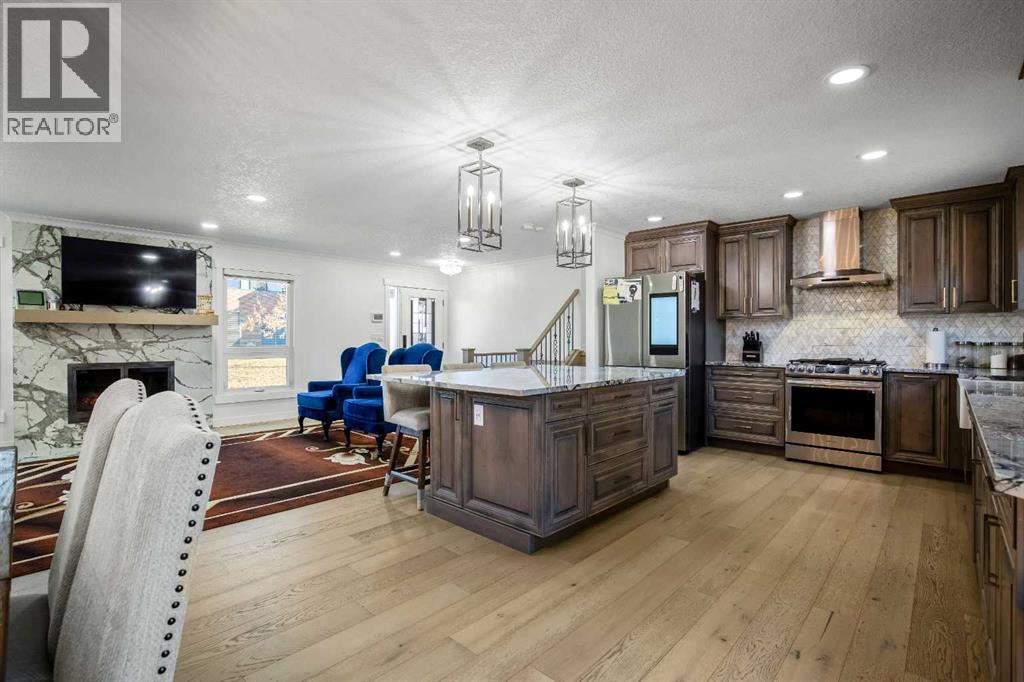 Single Family House 4 Level for Sale in  Pinemill Way NE Pineridge Calgary 