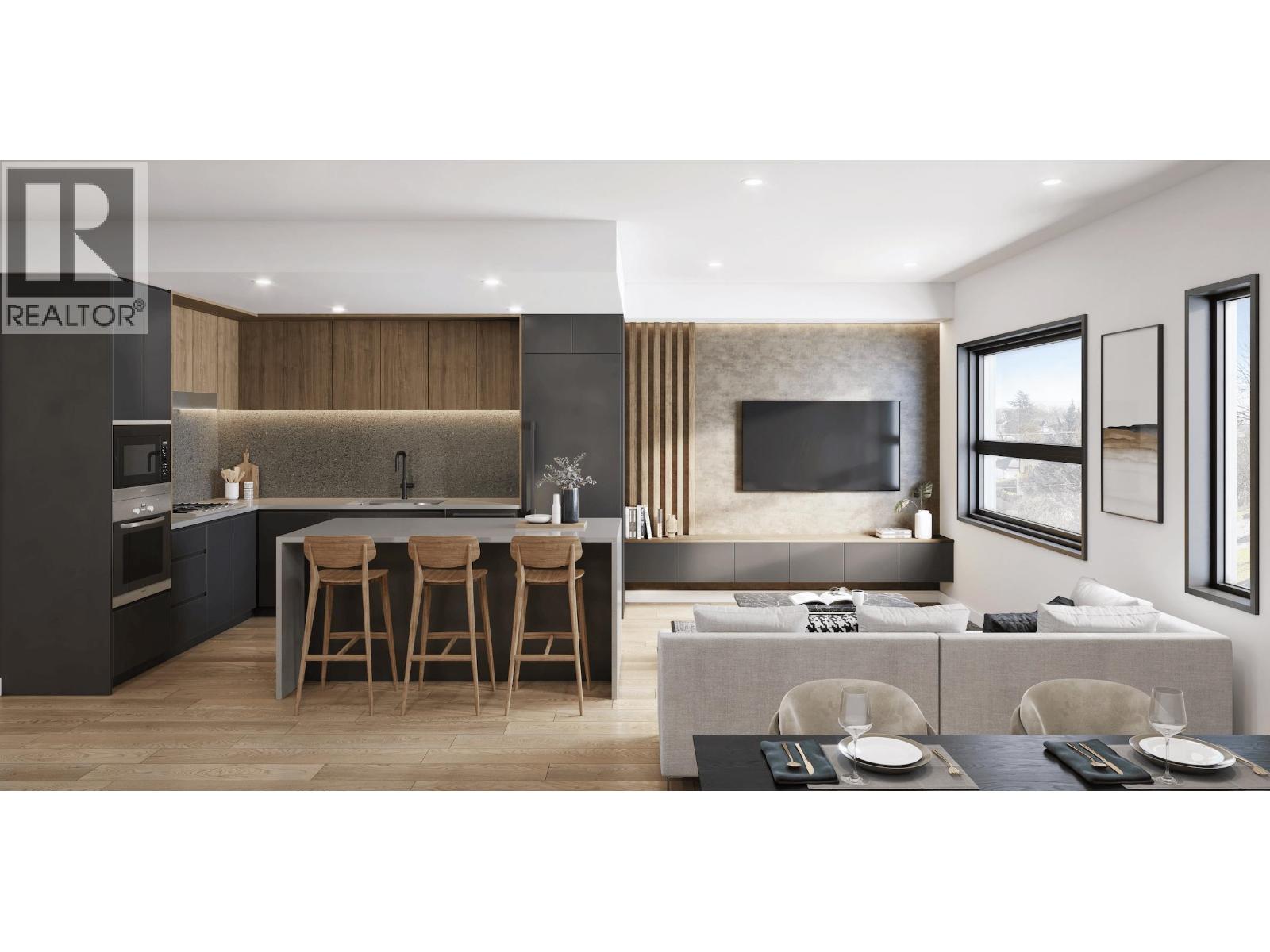 2 128 W WOODSTOCK AVENUE, Vancouver