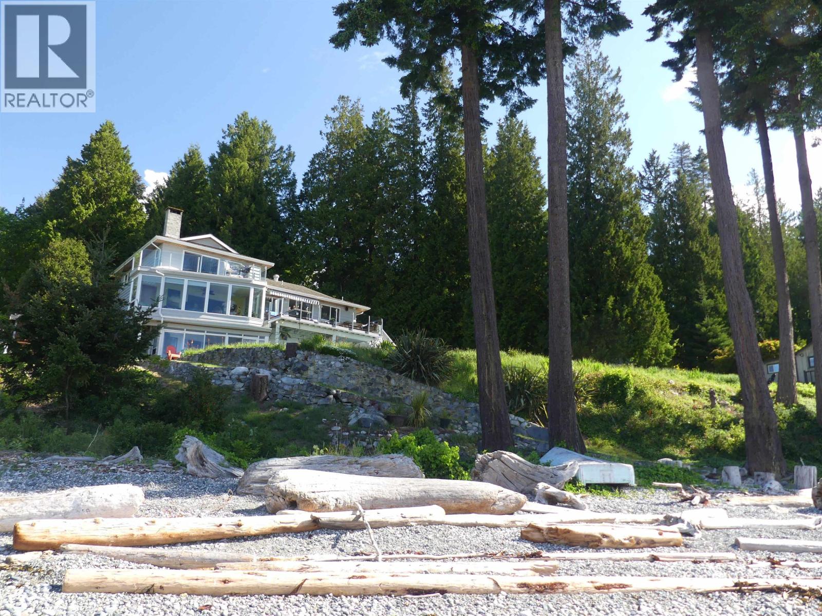 6437 SUNSHINE COAST HIGHWAY, Sechelt