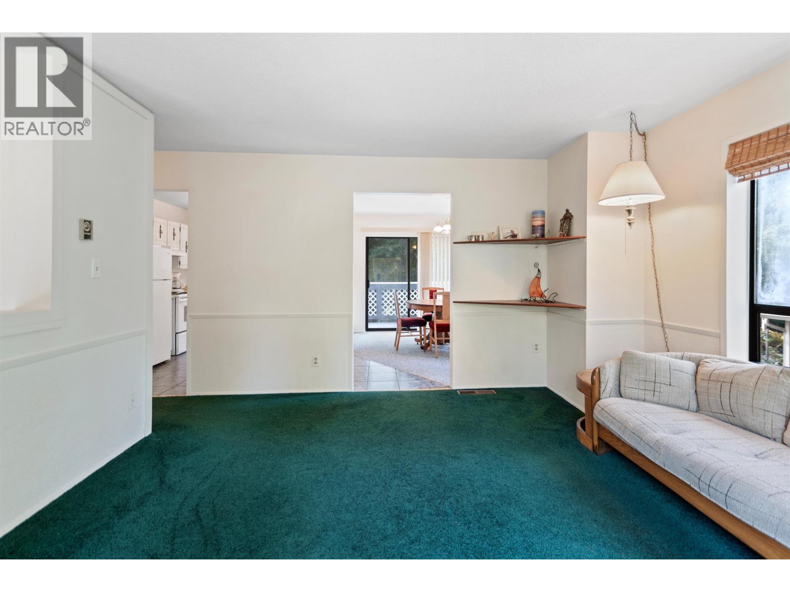 1067 FIRCREST ROAD, Gibsons