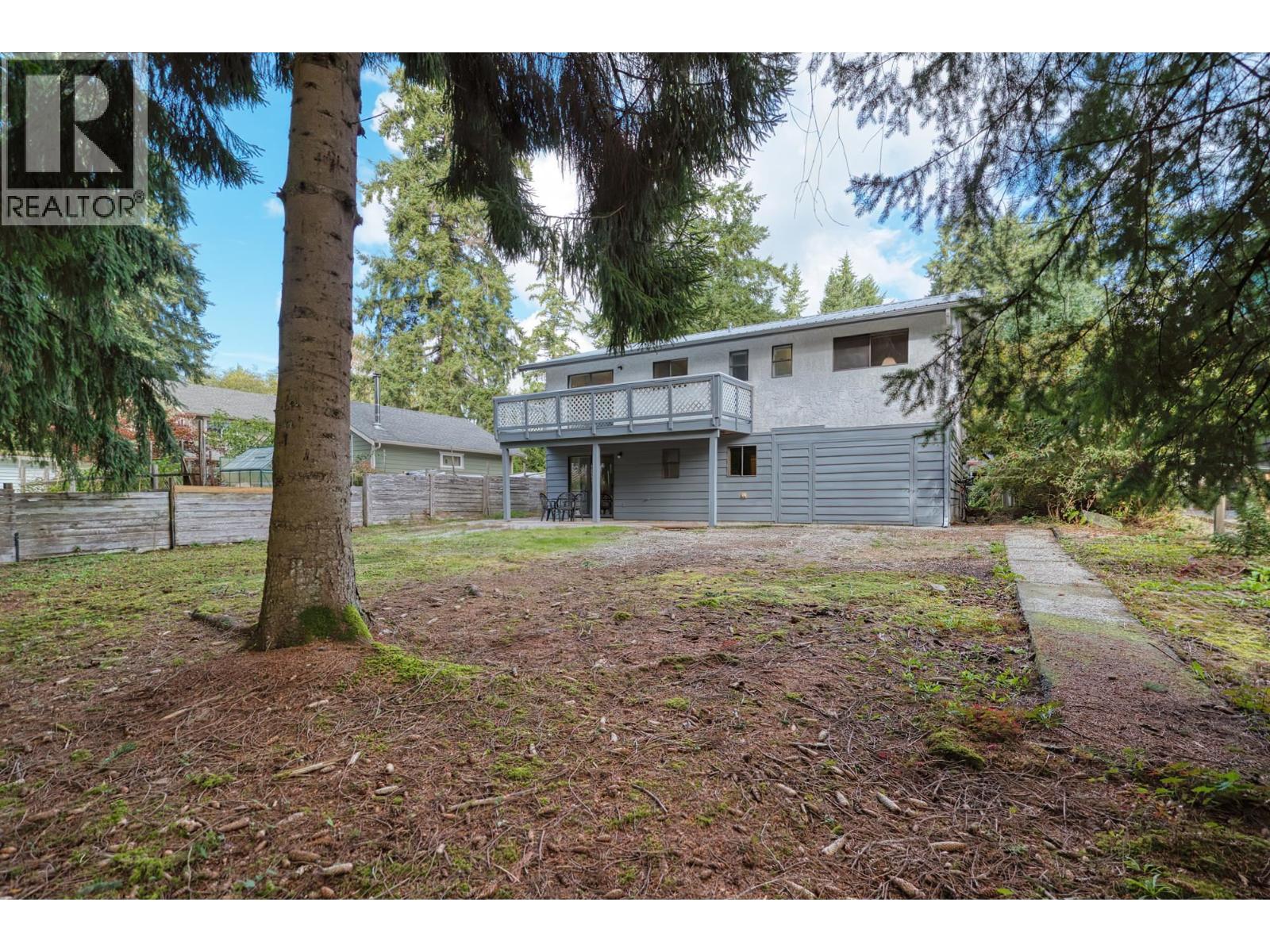 1067 FIRCREST ROAD, Gibsons