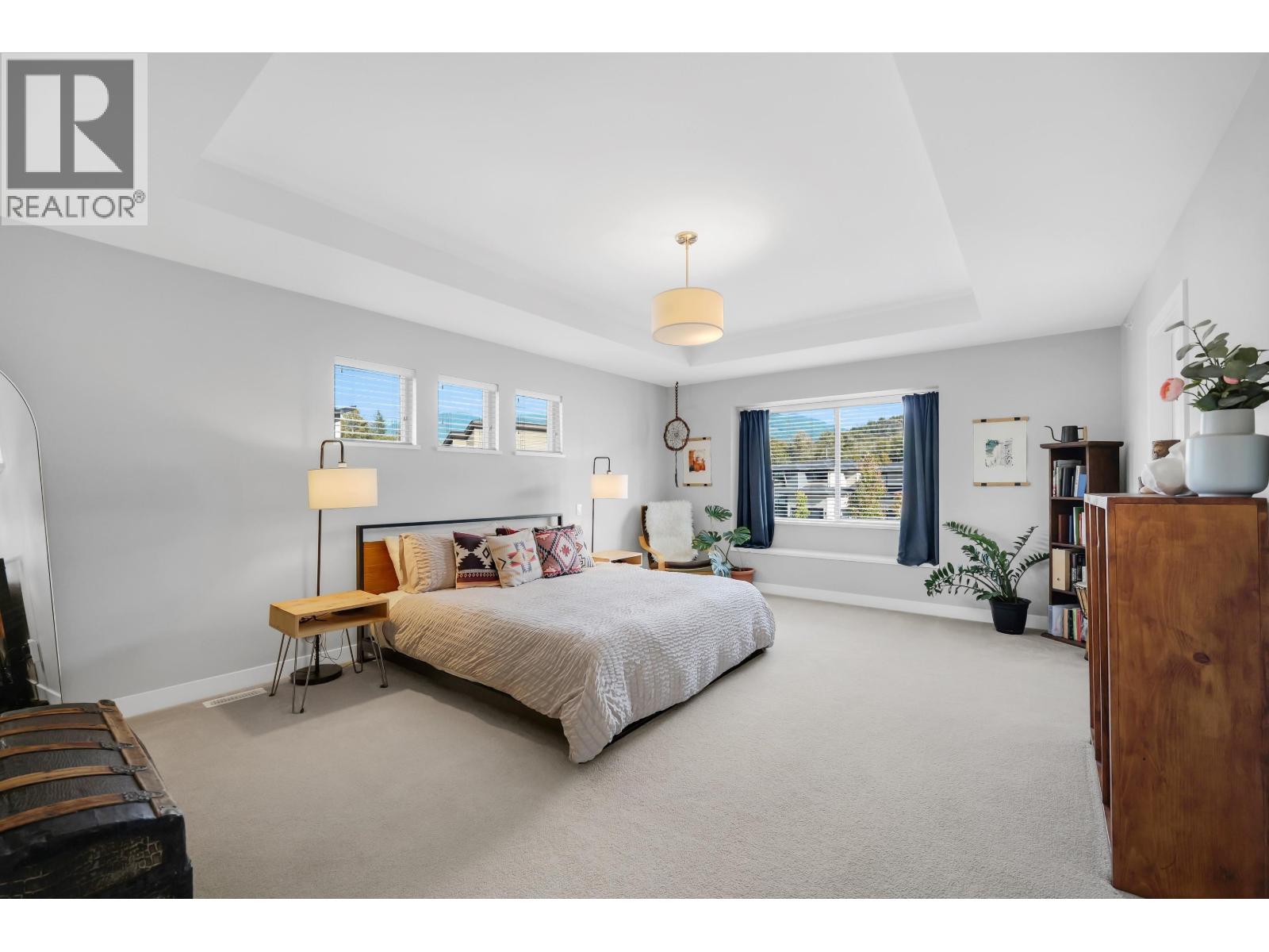 39262 FALCON CRESCENT, Squamish