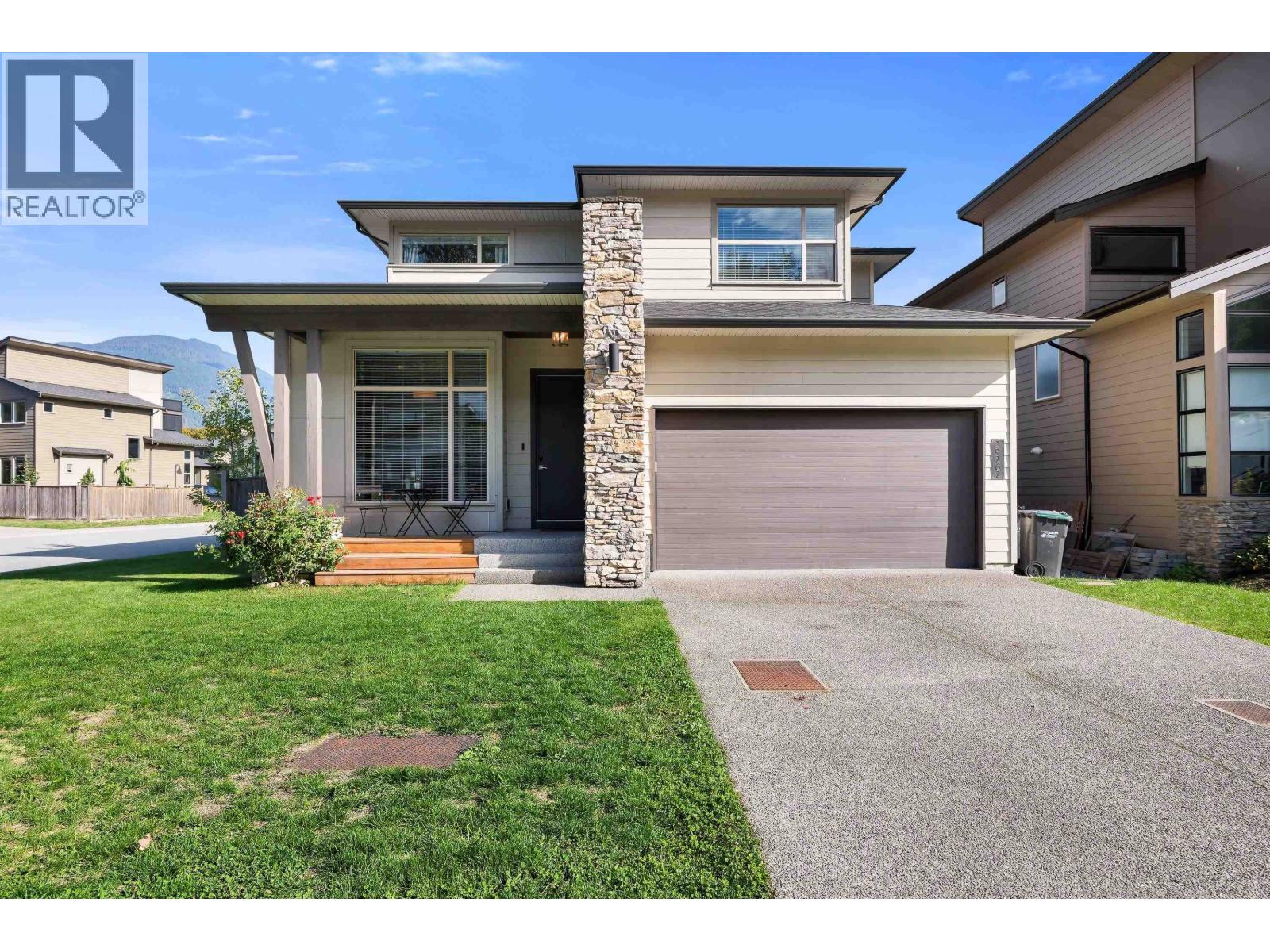 39262 FALCON CRESCENT, Squamish