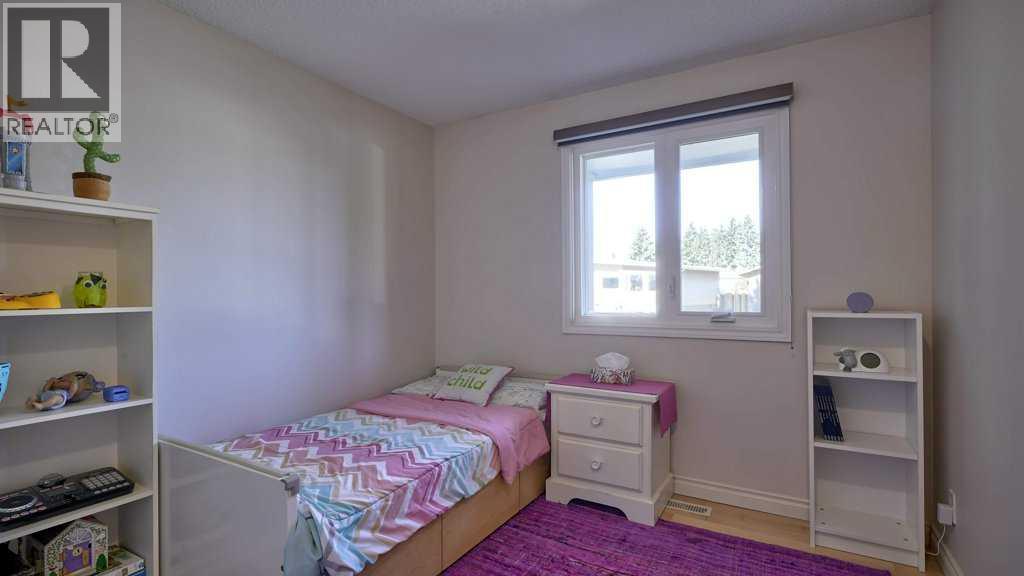 Single Family House Bungalow for Sale in  Brenner Crescent NW Brentwood Calgary 