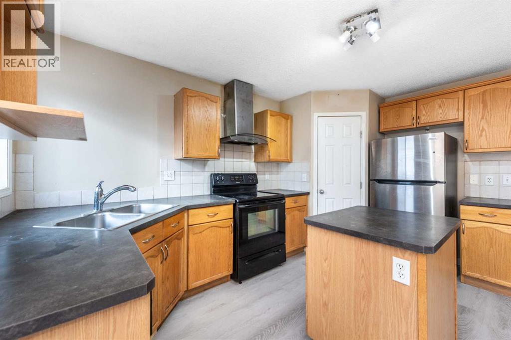 Single Family House for Sale in  TARAWOOD Road NE Taradale Calgary 