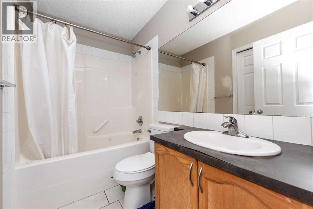 Single Family House for Sale in  TARAWOOD Road NE Taradale Calgary 