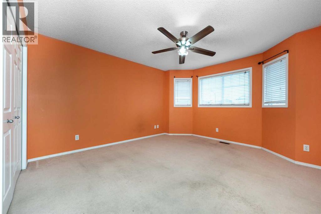 Single Family House for Sale in  TARAWOOD Road NE Taradale Calgary 