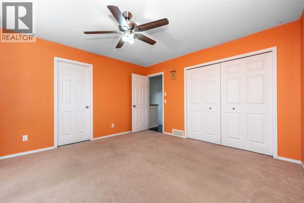 Single Family House for Sale in  TARAWOOD Road NE Taradale Calgary 