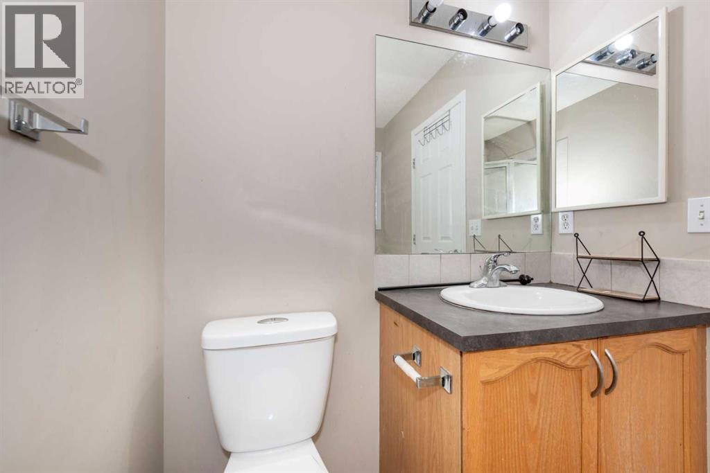 Single Family House for Sale in  TARAWOOD Road NE Taradale Calgary 