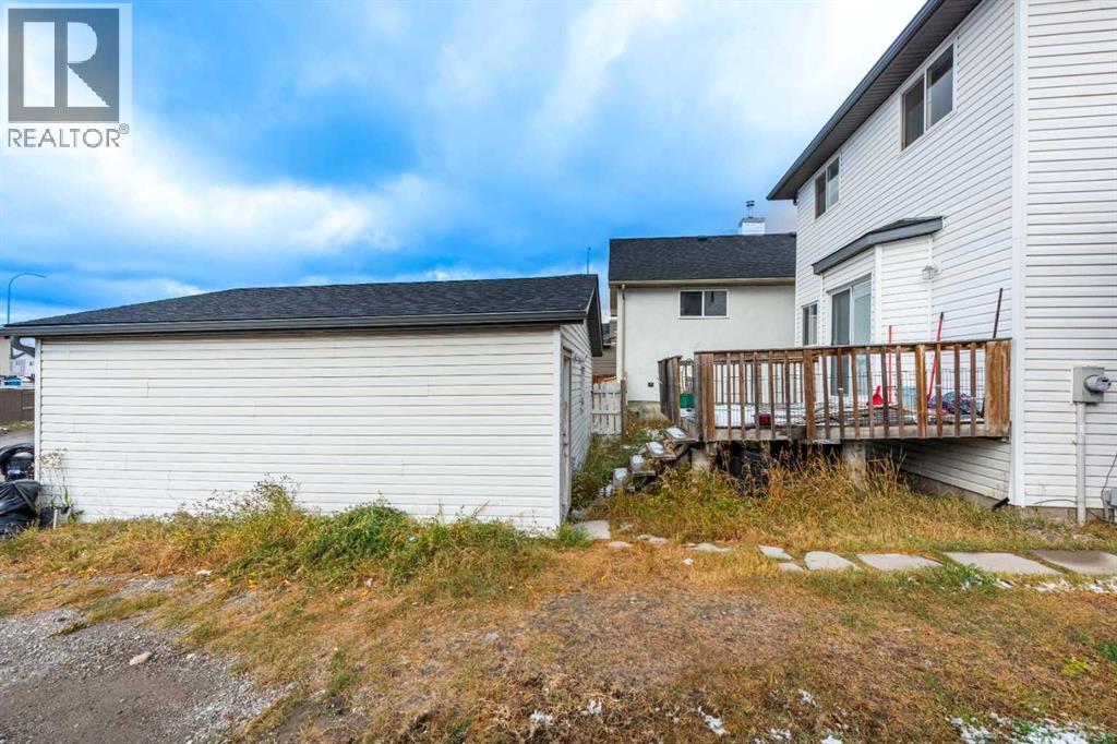 Single Family House for Sale in  TARAWOOD Road NE Taradale Calgary 