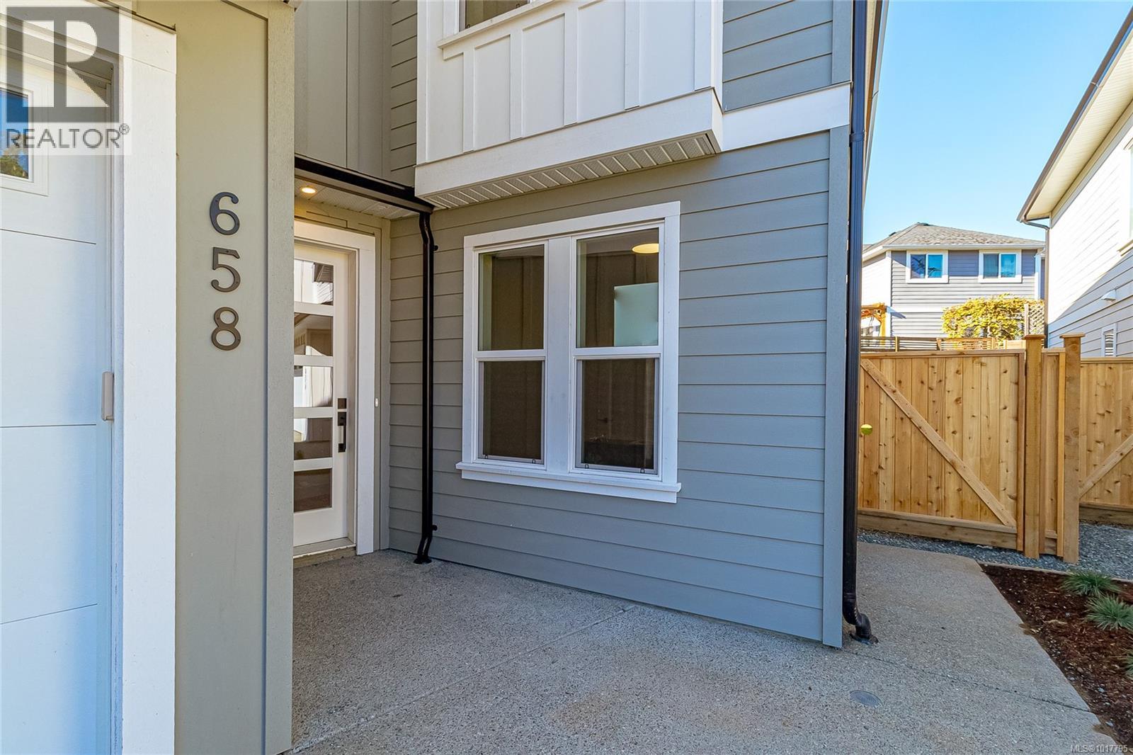  658 Wisteria Ridge, Langford