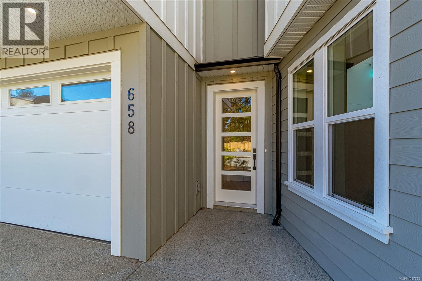  658 Wisteria Ridge, Langford