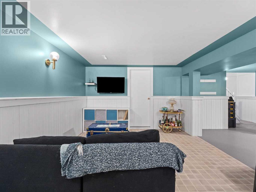 Single Family House Bungalow for Sale in  Cottonwood Crescent SE Southview Calgary 