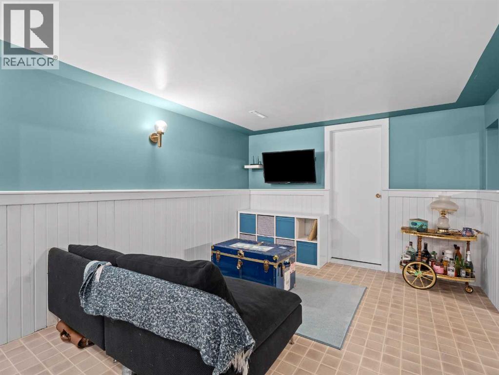 Single Family House Bungalow for Sale in  Cottonwood Crescent SE Southview Calgary 