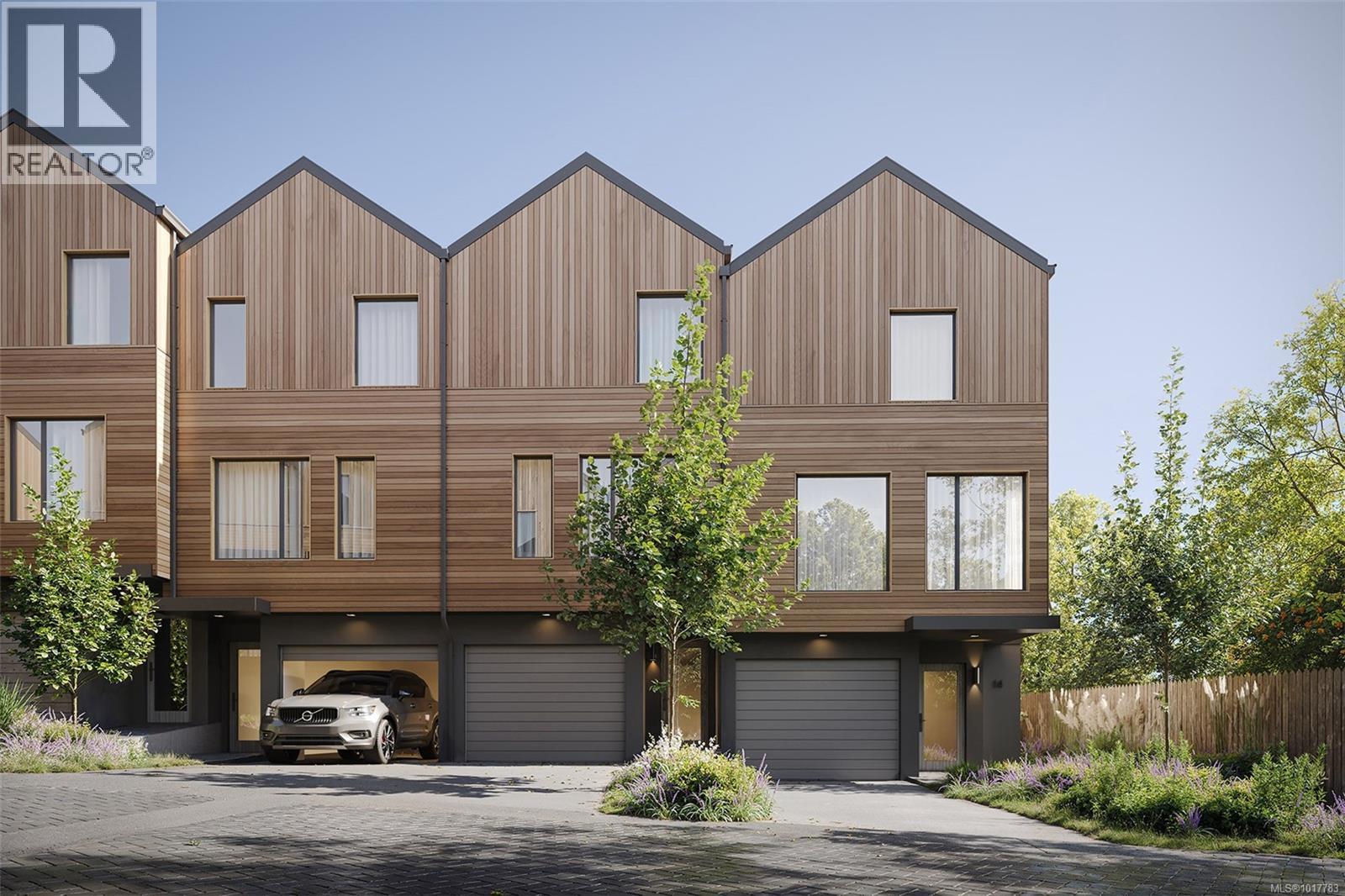 2 1520 Louise Place, Saanich