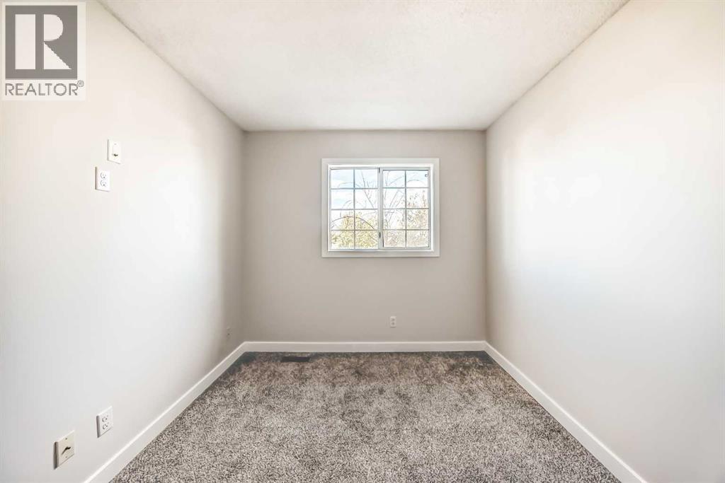 Single Family House for Sale in  Martinview Close NE Martindale Calgary 