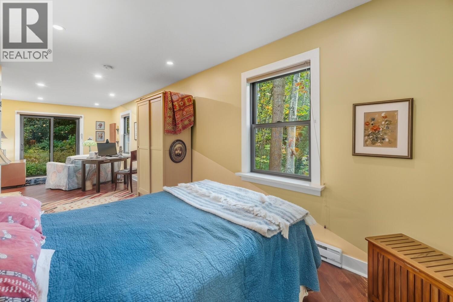 2336 TREETOP LANE, North Vancouver